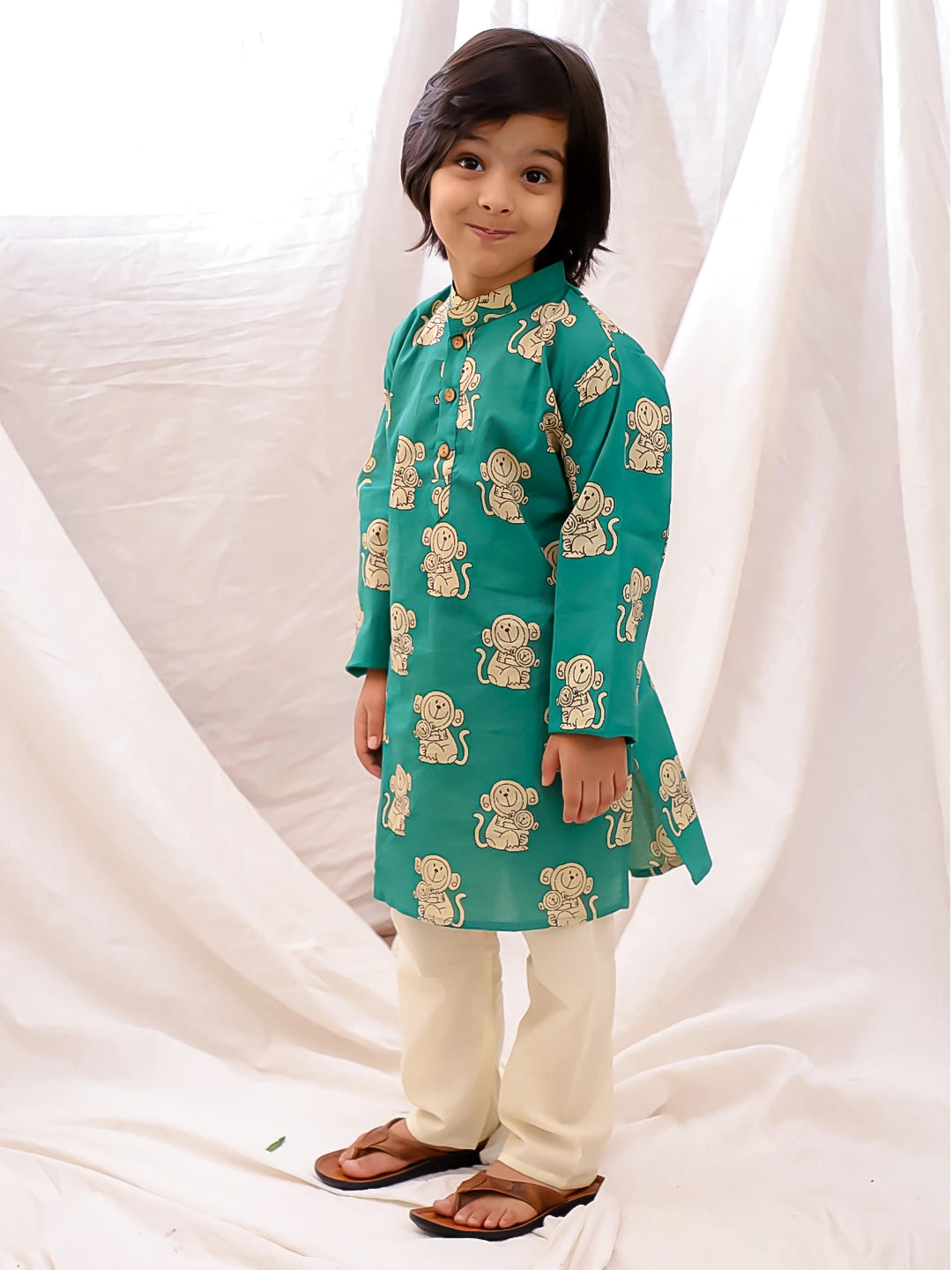 BownBee Pure Cotton Quirky Printed Full Sleeves Kurta Pajama Set For Boys