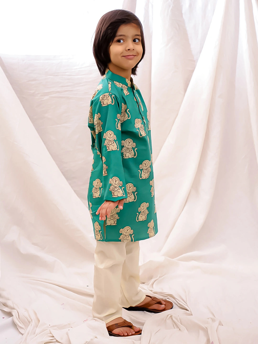 BownBee Pure Cotton Quirky Printed Full Sleeves Kurta Pajama Set For Boys