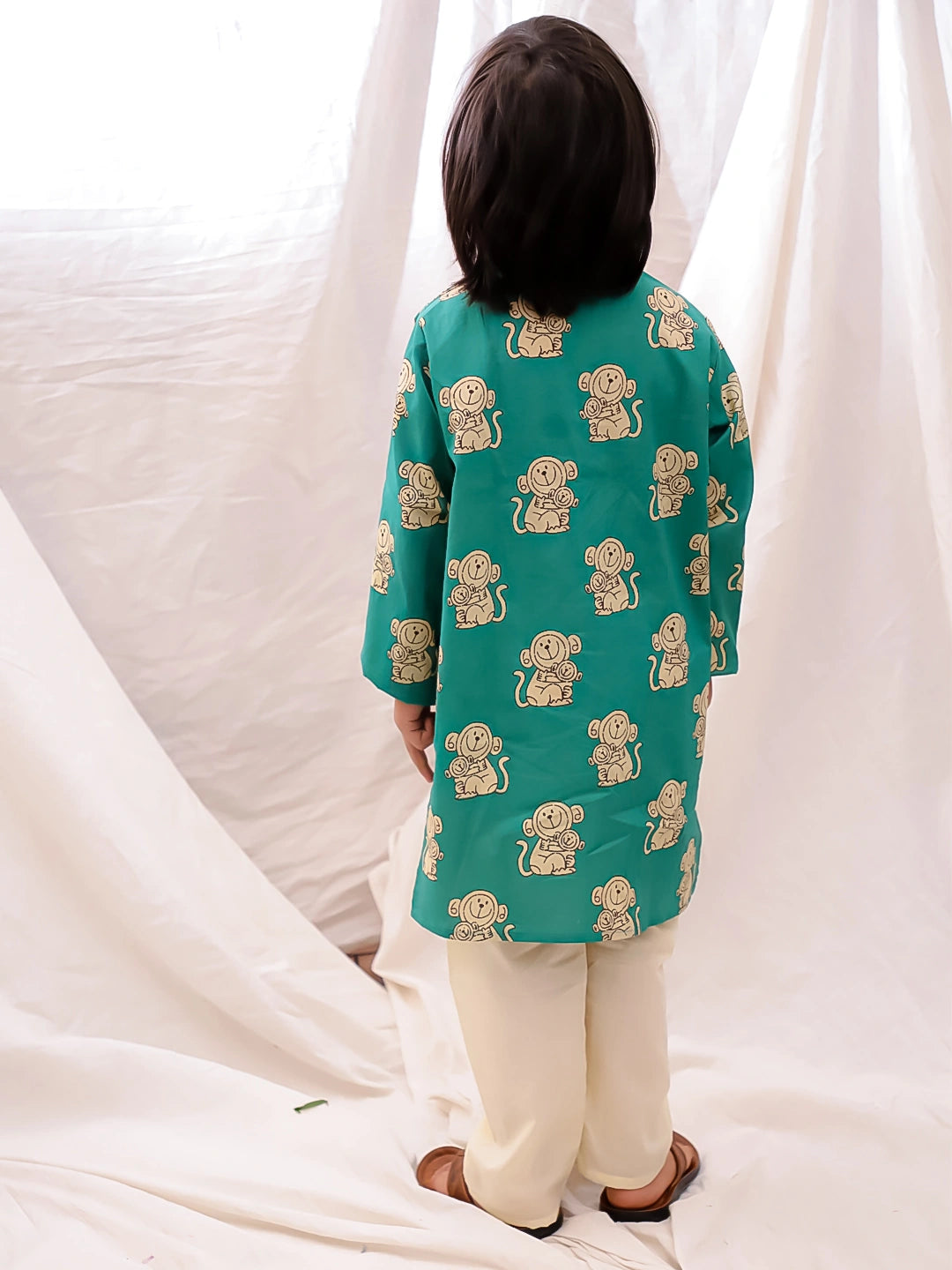 BownBee Pure Cotton Quirky Printed Full Sleeves Kurta Pajama Set For Boys