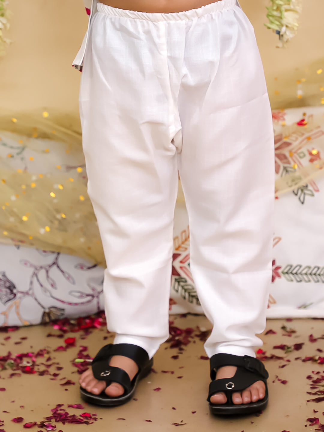 BownBee Pure Cotton Lurex Kurta Pajama Set for Boys | Festive Traditional Wear – White (Pre-Order)