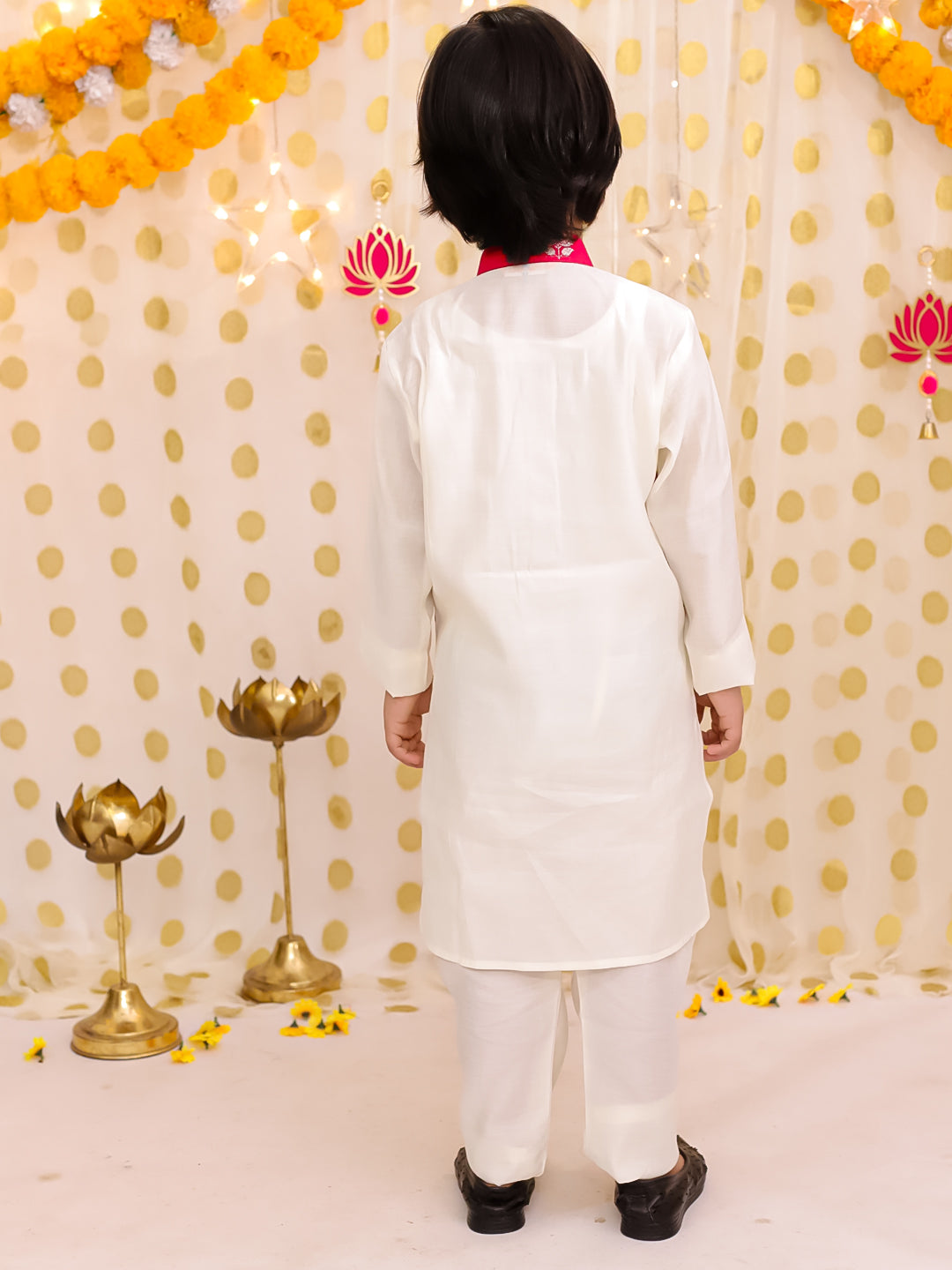 BownBee Festive Pure Chanderi Jacket With Kurta Pajama Set For Boys - Pink