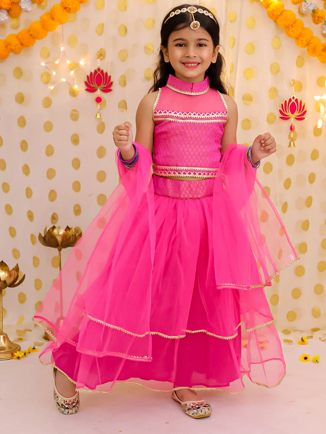 BownBee Sleeveless Halter Neck Lehenga Choli With Dupatta Set For Girls