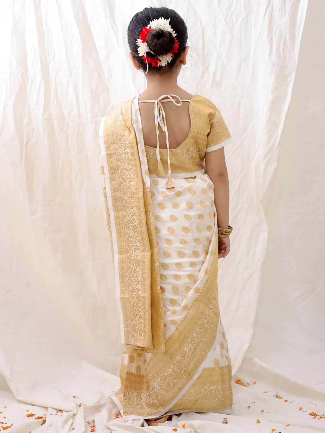 BownBee Ethnic Woven Design Ready To Wear Nauvari Saree For Girls