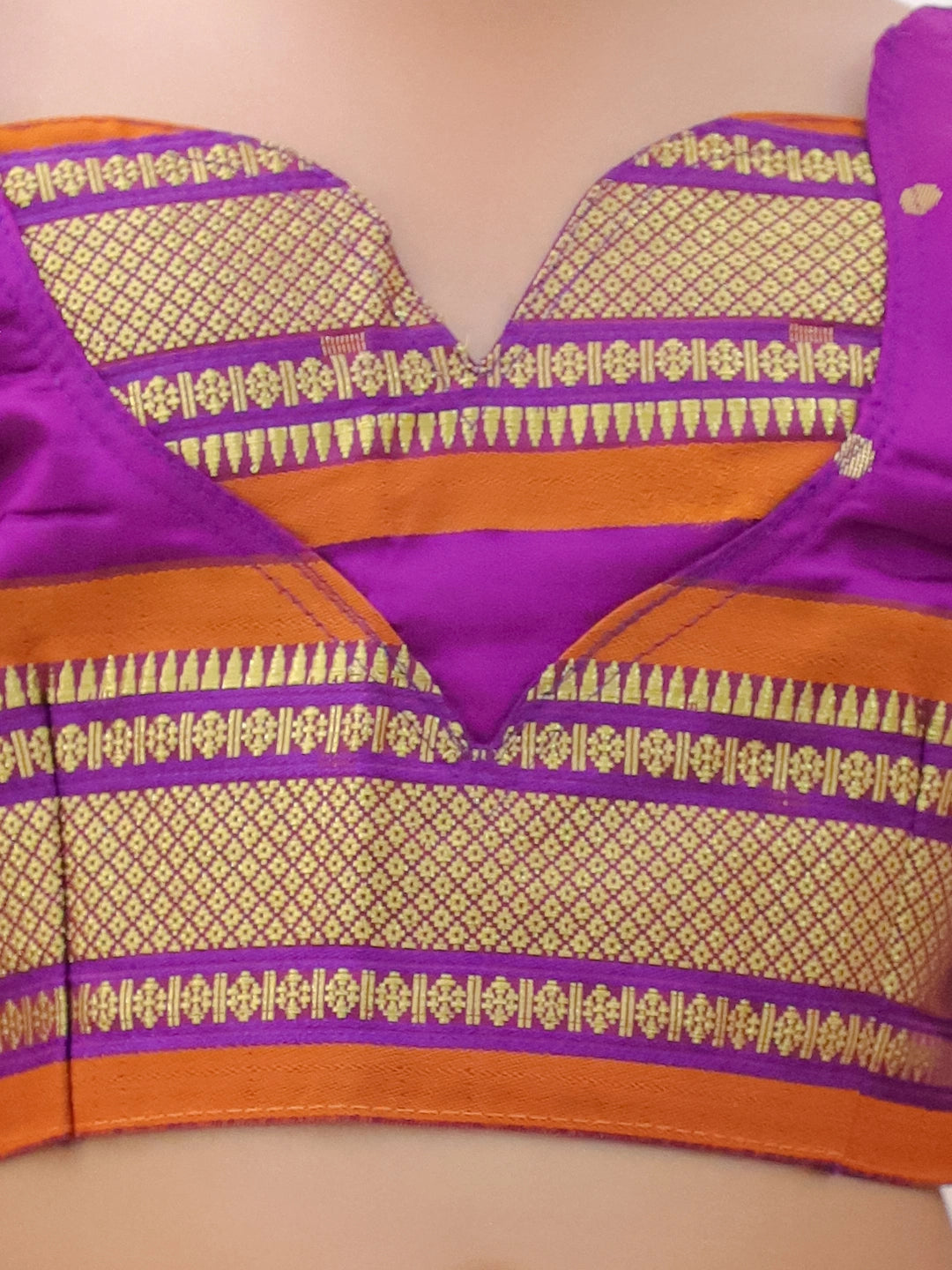 BownBee Ethnic Woven Design Ready To Wear Nauvari Saree For Girls