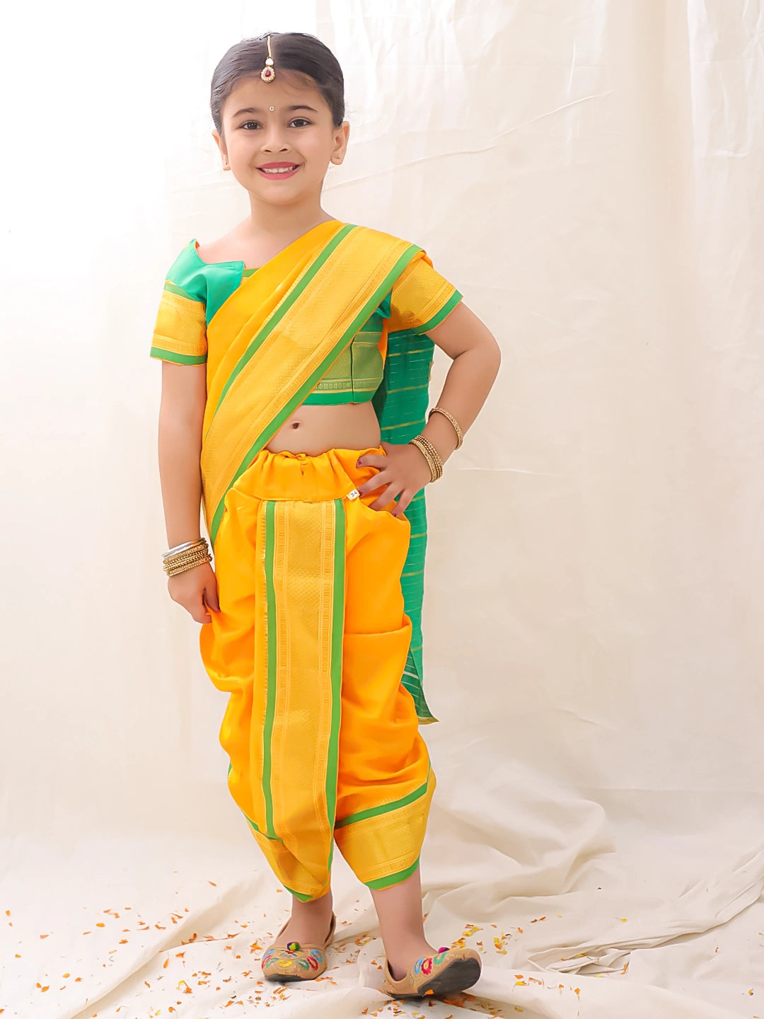 BownBee Ethnic Woven Design Ready To Wear Nauvari Saree For Girls