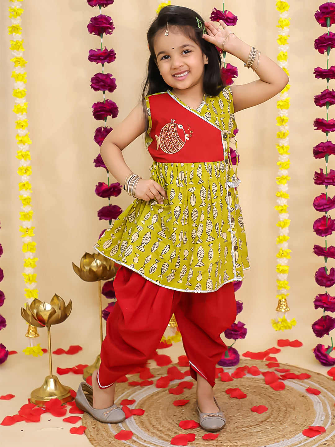 BownBee Fish Embroidered Suit And Dhoti Kurta Sibling Set - Maroon