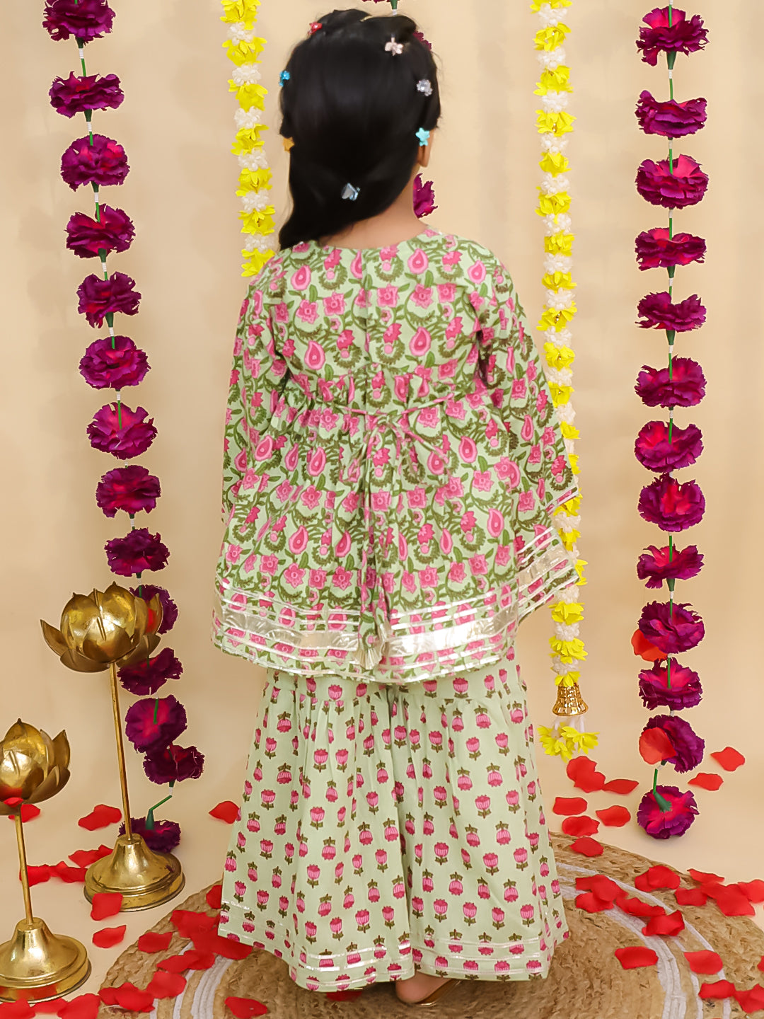 BownBee Pure Cotton Quater sleeves Printed Kurti With Sharara Set With matching Srunchie For Girls - Green