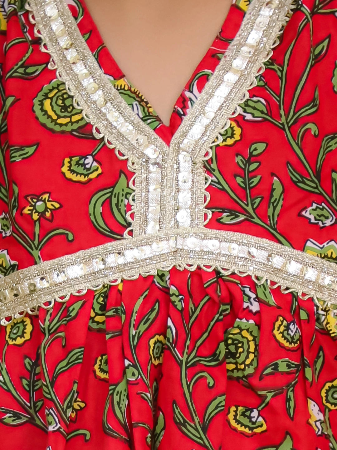 BownBee Pure Cotton Quater sleeves Printed Kurti With Sharara Set With matching Srunchie For Girls
