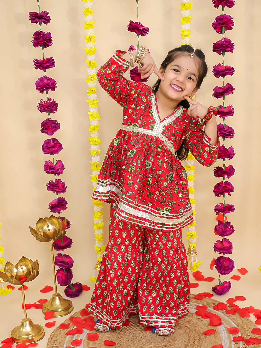 BownBee Pure Cotton Quater sleeves Printed Kurti With Sharara Set With matching Srunchie For Girls - Green