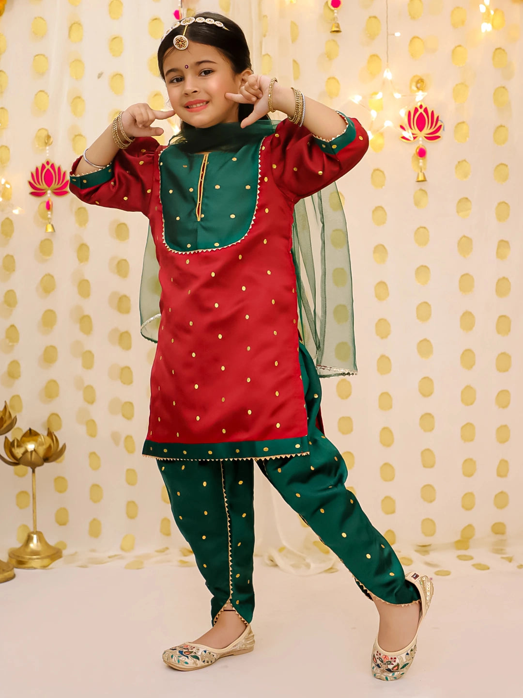 BownBee Festive Elbow sleeves Silk Suit With Dupatta Set For Girls - Red