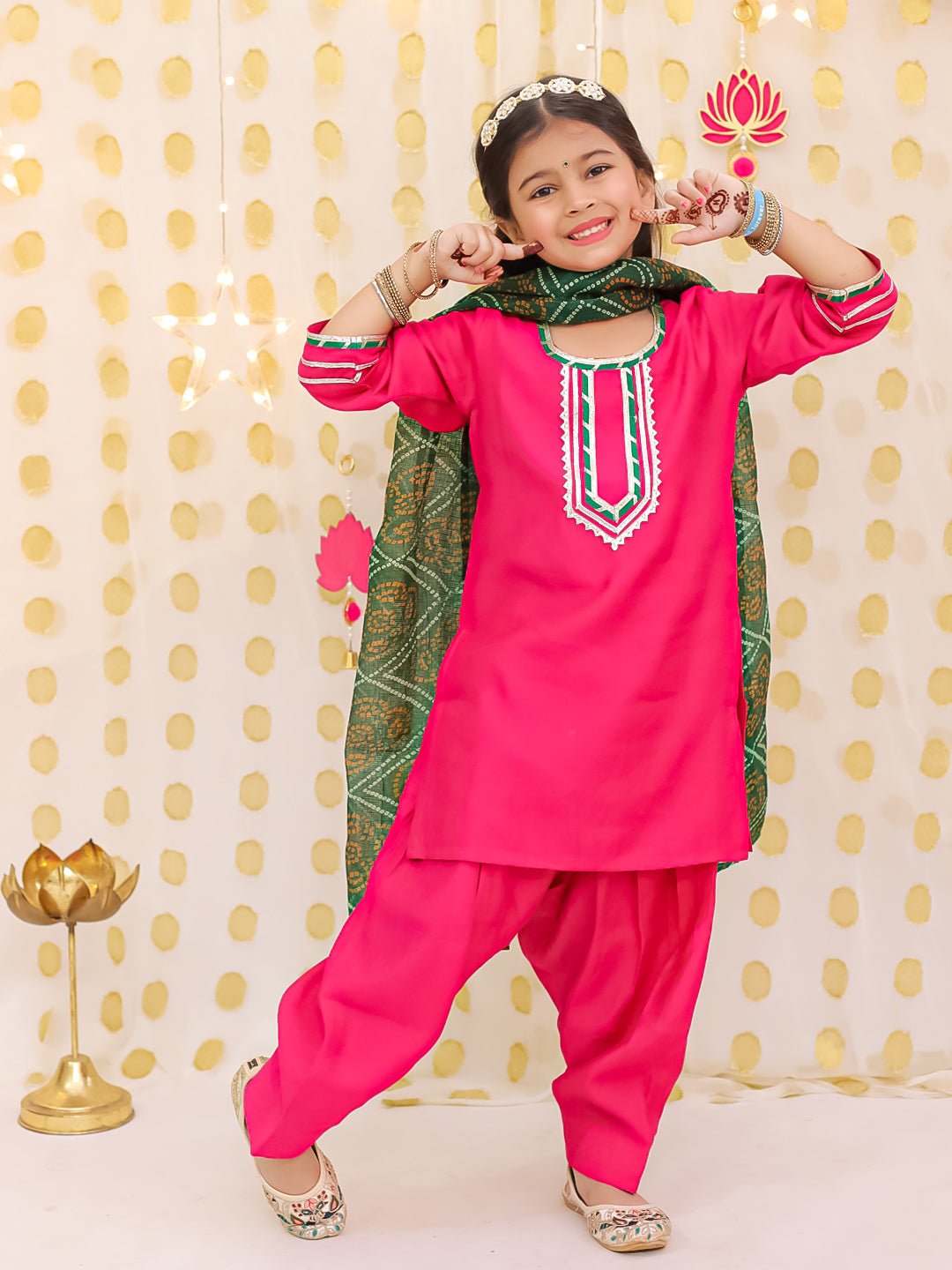 BownBee Festive Elbow sleeves Silk Suit With Bandhni Dupatta Set For Girls - Pink