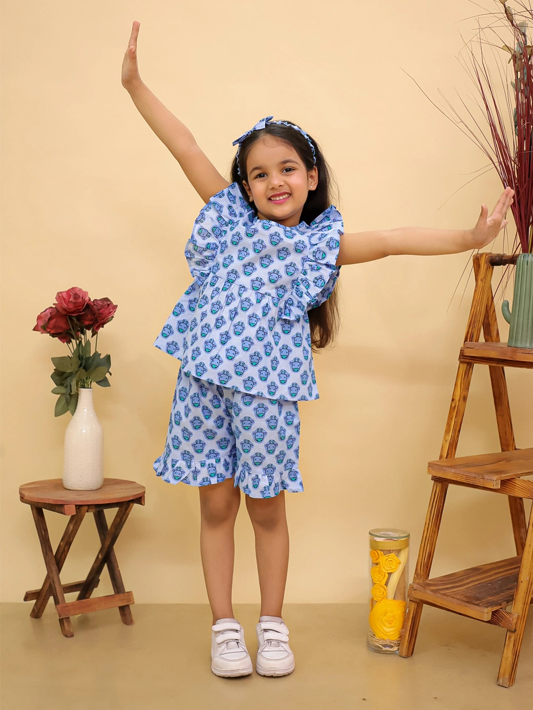 BownBee Pure Cotton Quirky Ruffle Top & Shorts With Hairband  Set For Girls