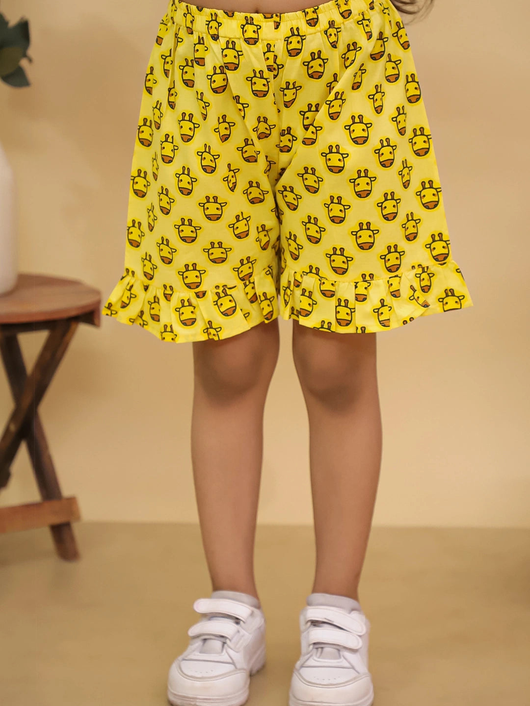 BownBee Pure Cotton Quirky Ruffle Top & Shorts With Hairband  Set For Girls
