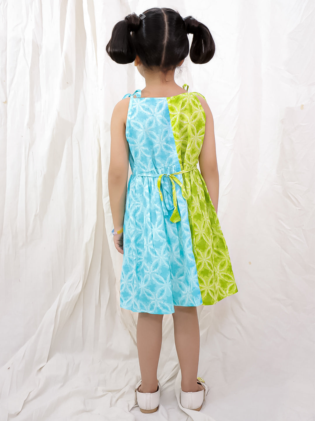 BownBee Pure Cotton Tie & Dye Sleeveless Color Block  Summer Dress For Girls - Blue