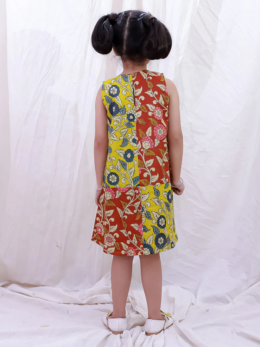 BownBee Pure Cotton Sleeveless Bandhni Printed  Color Block  Summer Dress For Girls