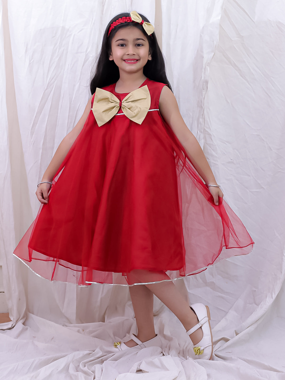 BownBee Sleeveless Taffeta Party Frock With Hairband For Girls - Red