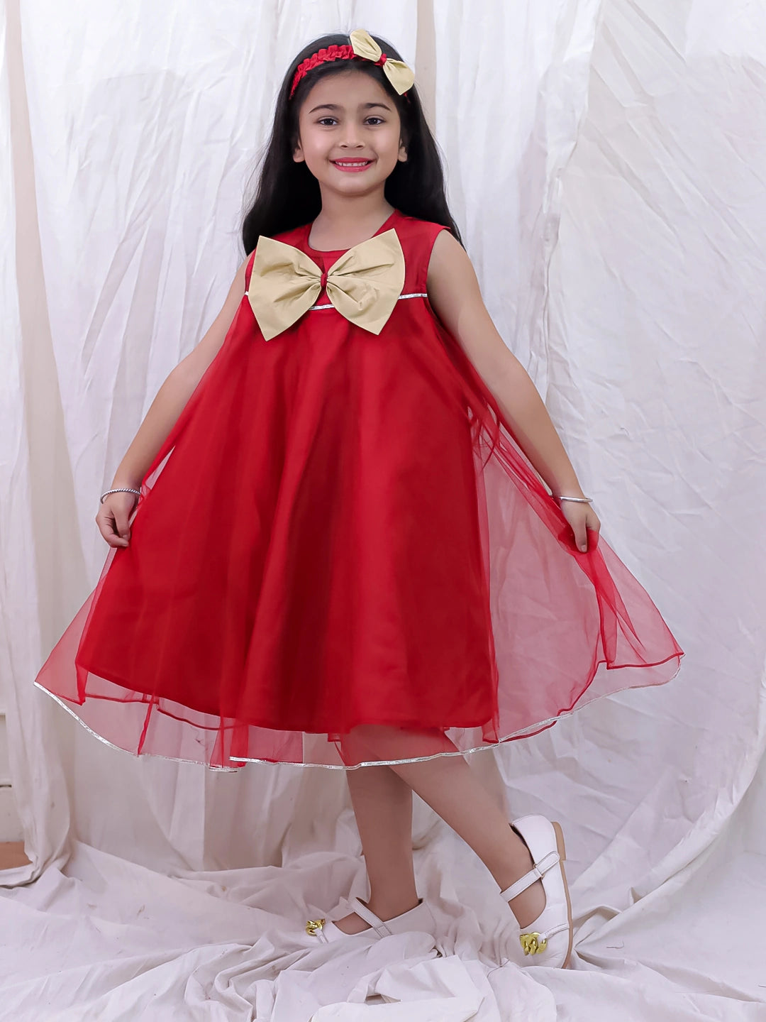 BownBee Sleeveless Taffeta Party Frock With Hairband For Girls