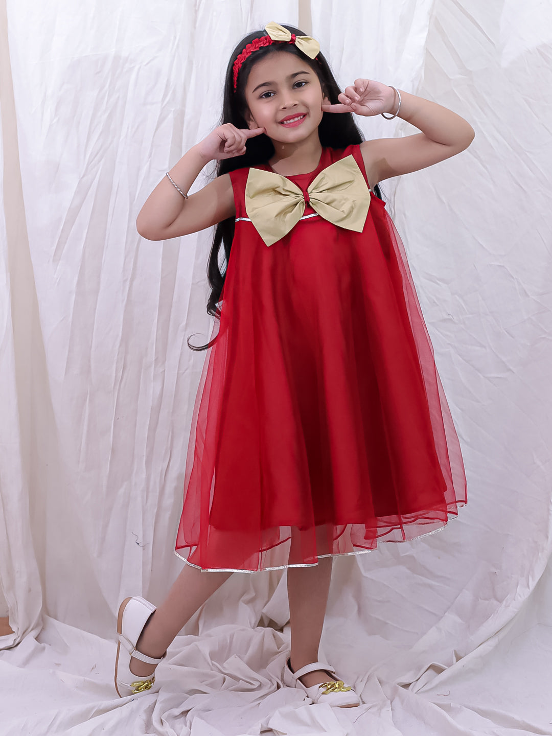 BownBee Sleeveless Taffeta Party Frock With Hairband For Girls - Red