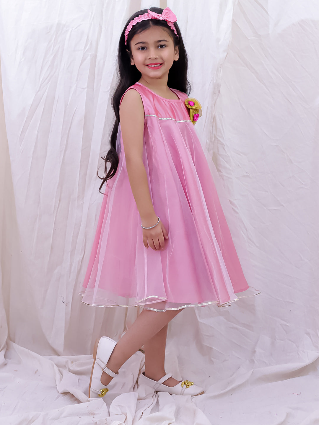 BownBee Sleeveless Taffeta Party Frock With Hairband For Girls - Pink