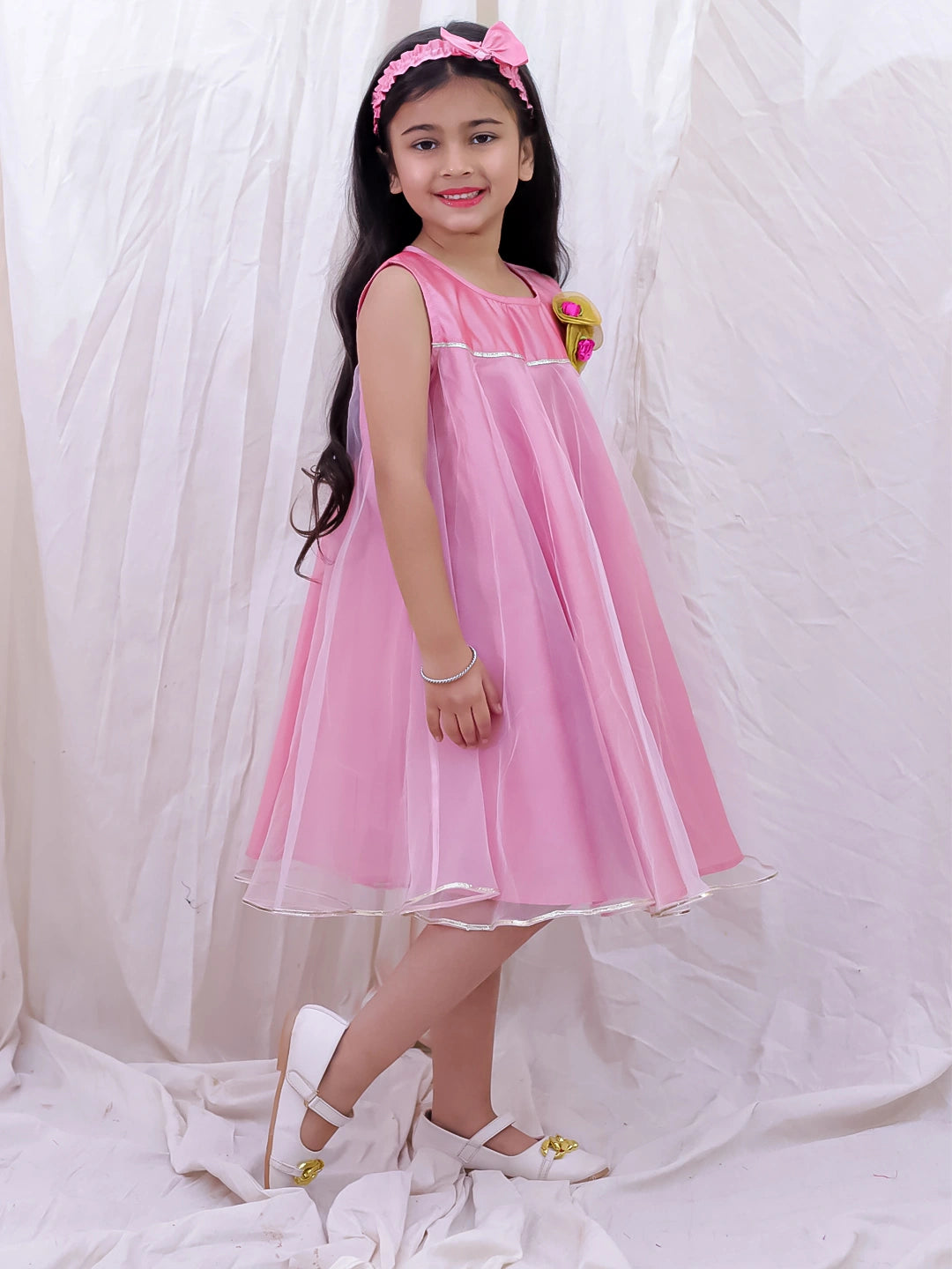 BownBee Sleeveless Taffeta Party Frock With Hairband For Girls
