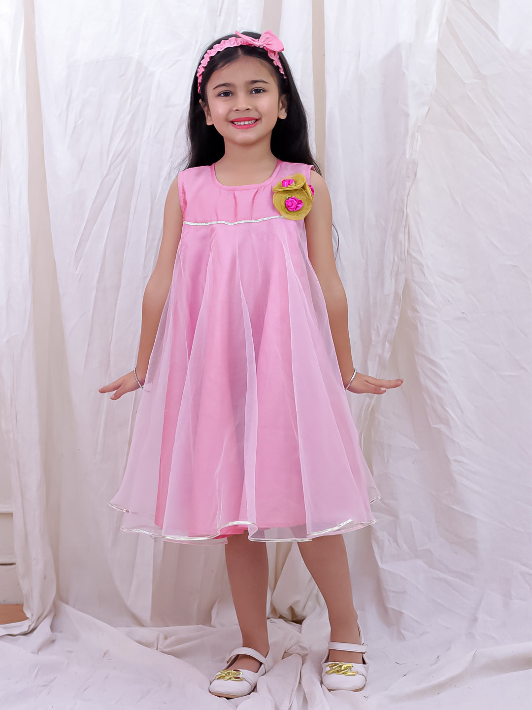 BownBee Sleeveless Taffeta Party Frock With Hairband For Girls - Pink