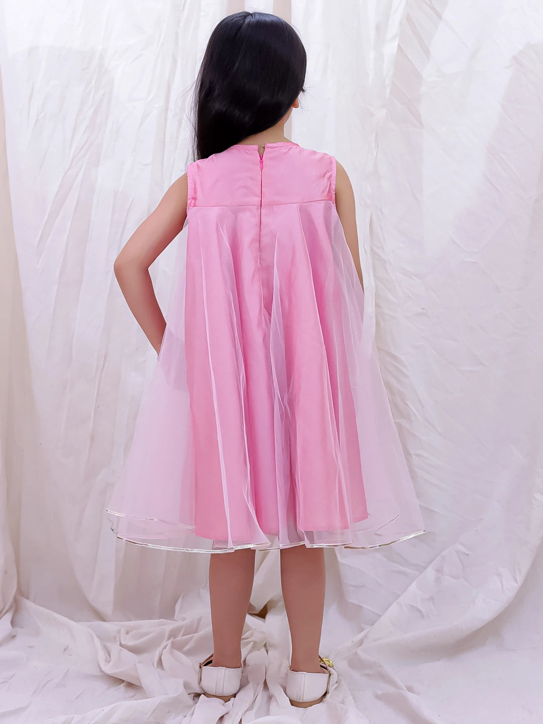 BownBee Sleeveless Taffeta Party Frock With Hairband For Girls