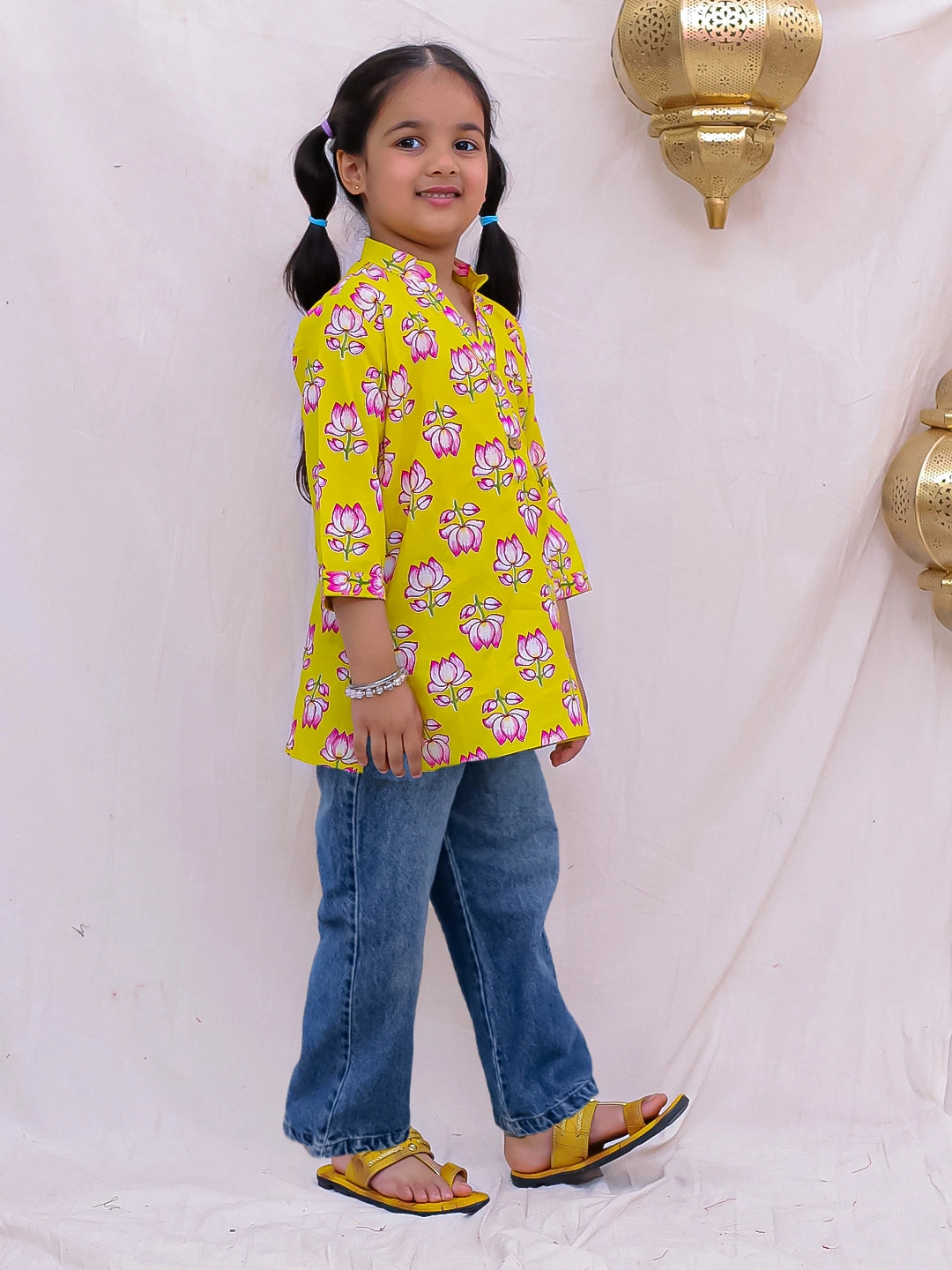 BownBee Pure Cotton Printed  Quater Sleeves Short Kurti For Girls