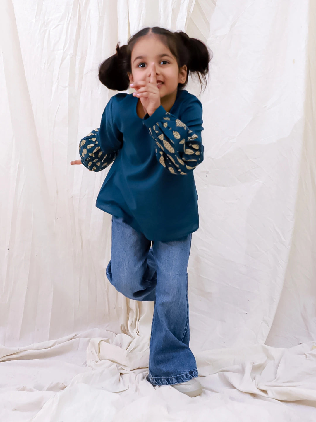 BownBee Pure Cotton Full sleeves Color Block Top For Girls - White