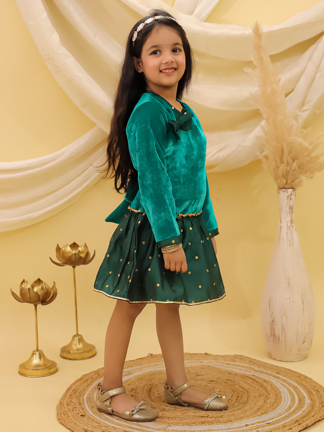 BownBee Full Sleeves Velvet Party Dress For Girls - Green