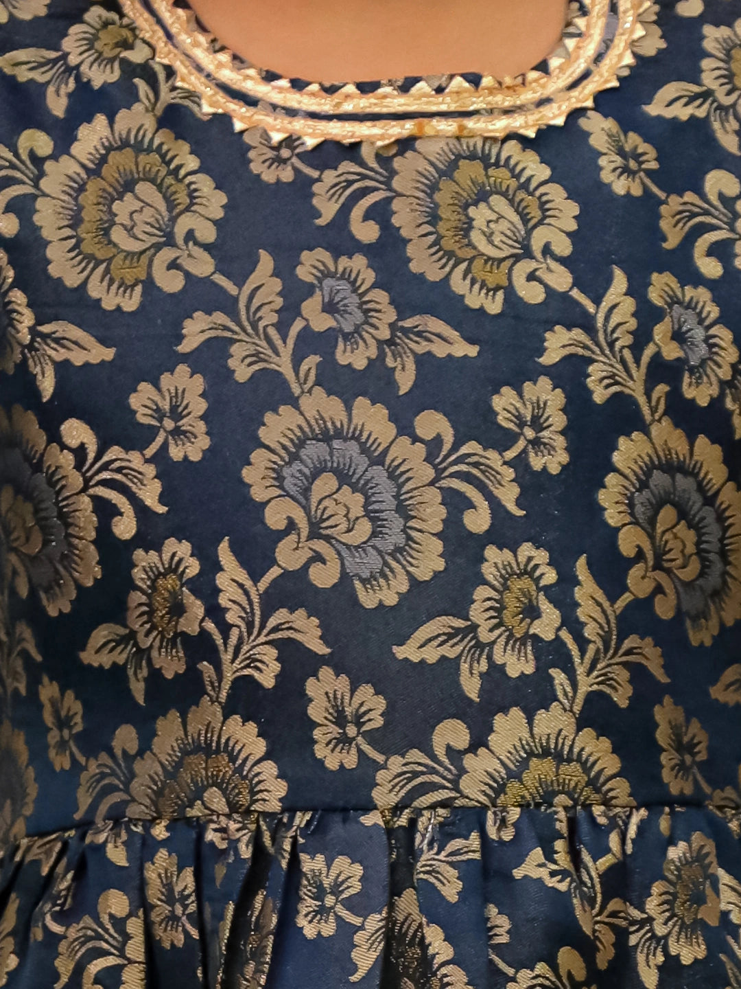 BownBee Short Sleeves Pathani Gown For Girls