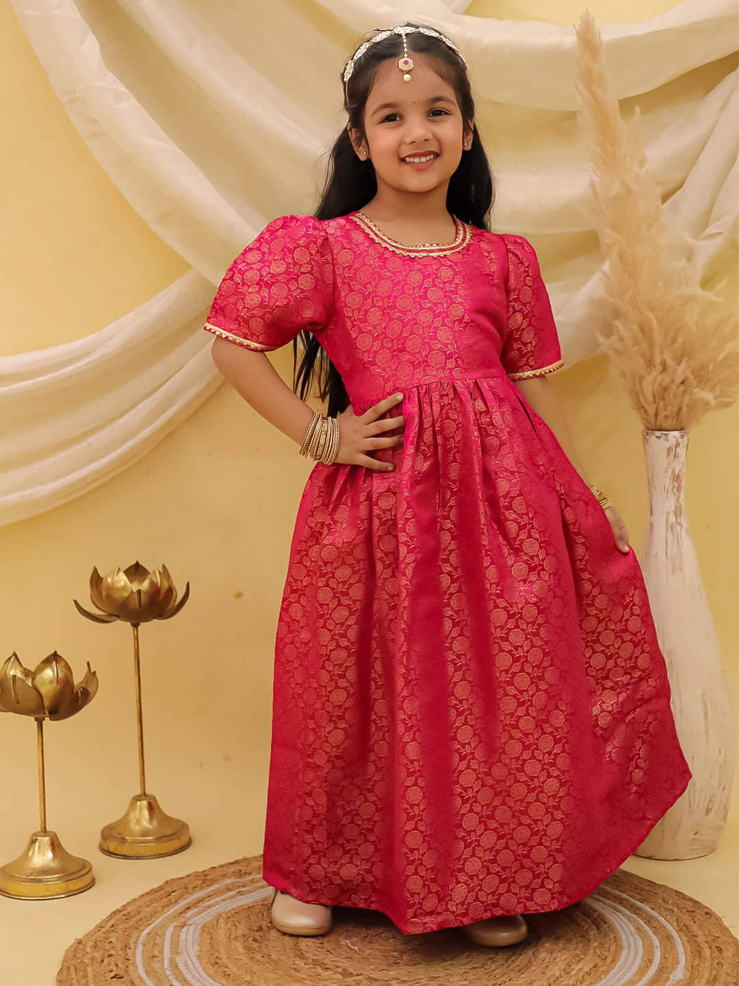 BownBee Short Sleeves Pathani Gown For Girls