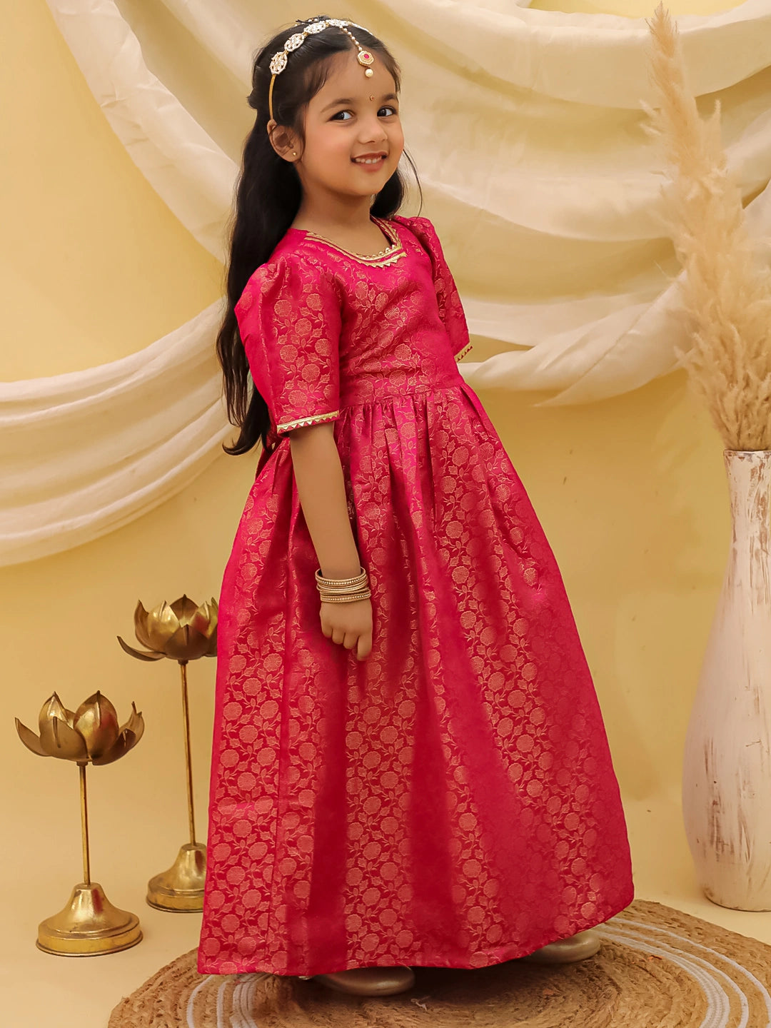 BownBee Short Sleeves Pathani Gown For Girls