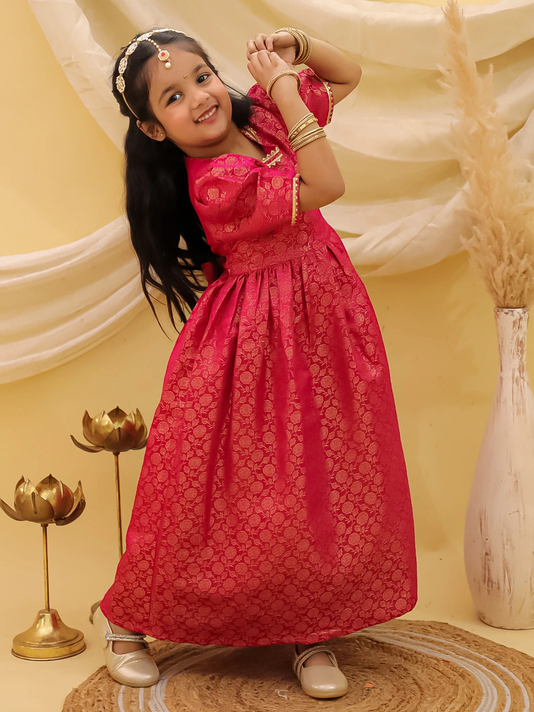 BownBee Short Sleeves Pathani Gown For Girls