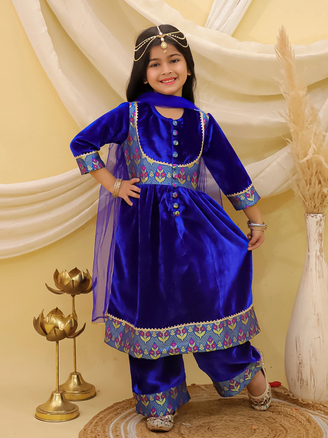 BownBee Wedding Quater  sleeves Velvet Jacquard Anarkali Suit Set
