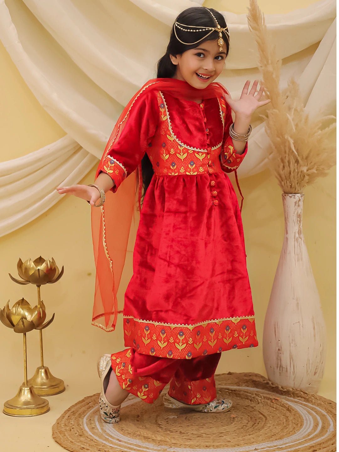 BownBee Wedding Quater  sleeves Velvet Jacquard Anarkali Suit Set