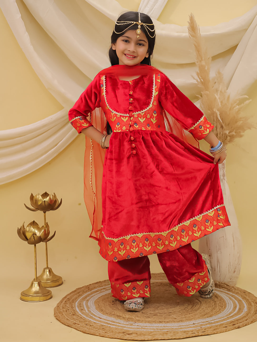 BownBee Wedding Quater  sleeves Velvet Jacquard Anarkali Suit Set - Red