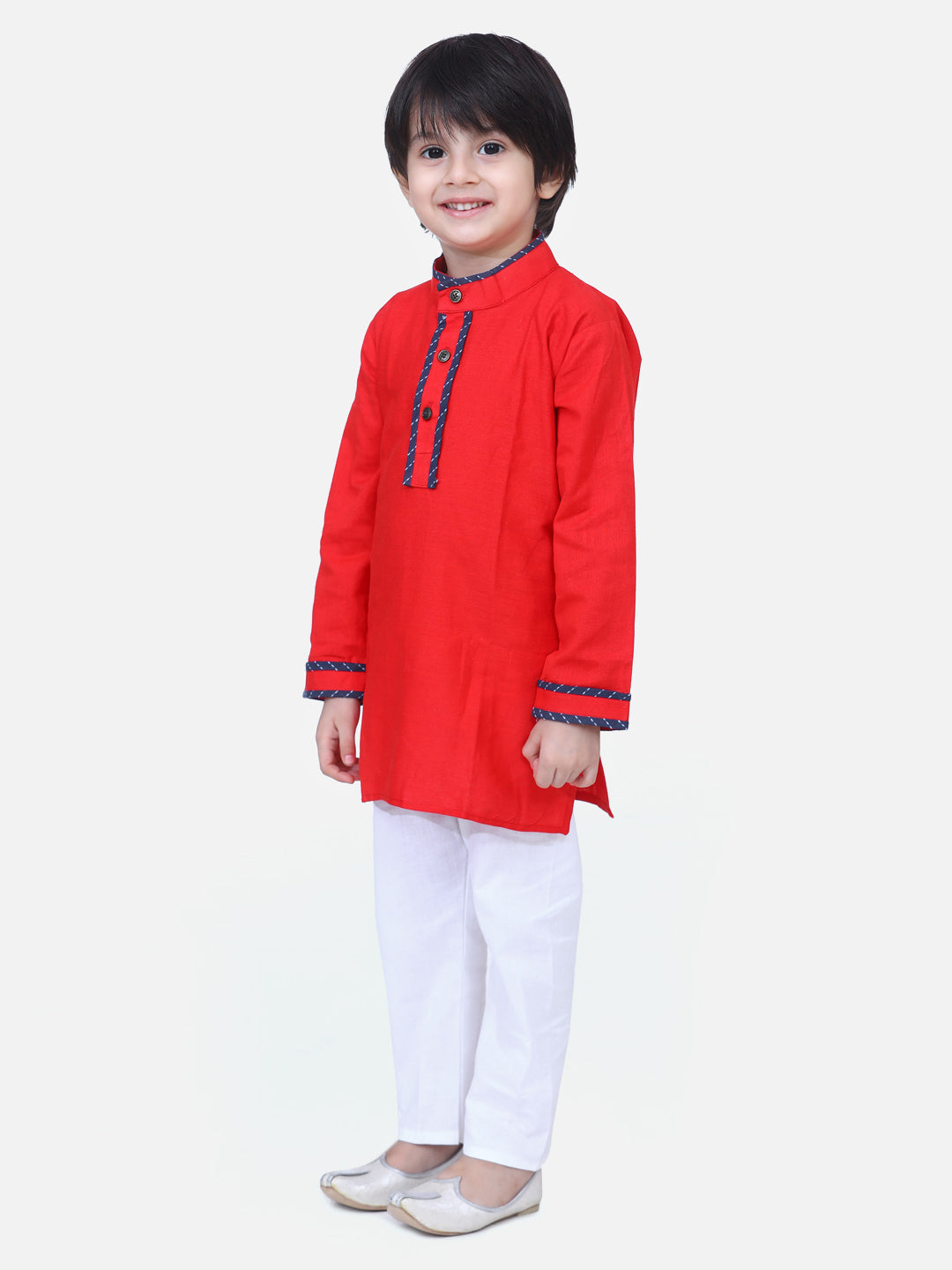 BownBee Full Sleeves Solid Color Kurta With Pyjama - Red