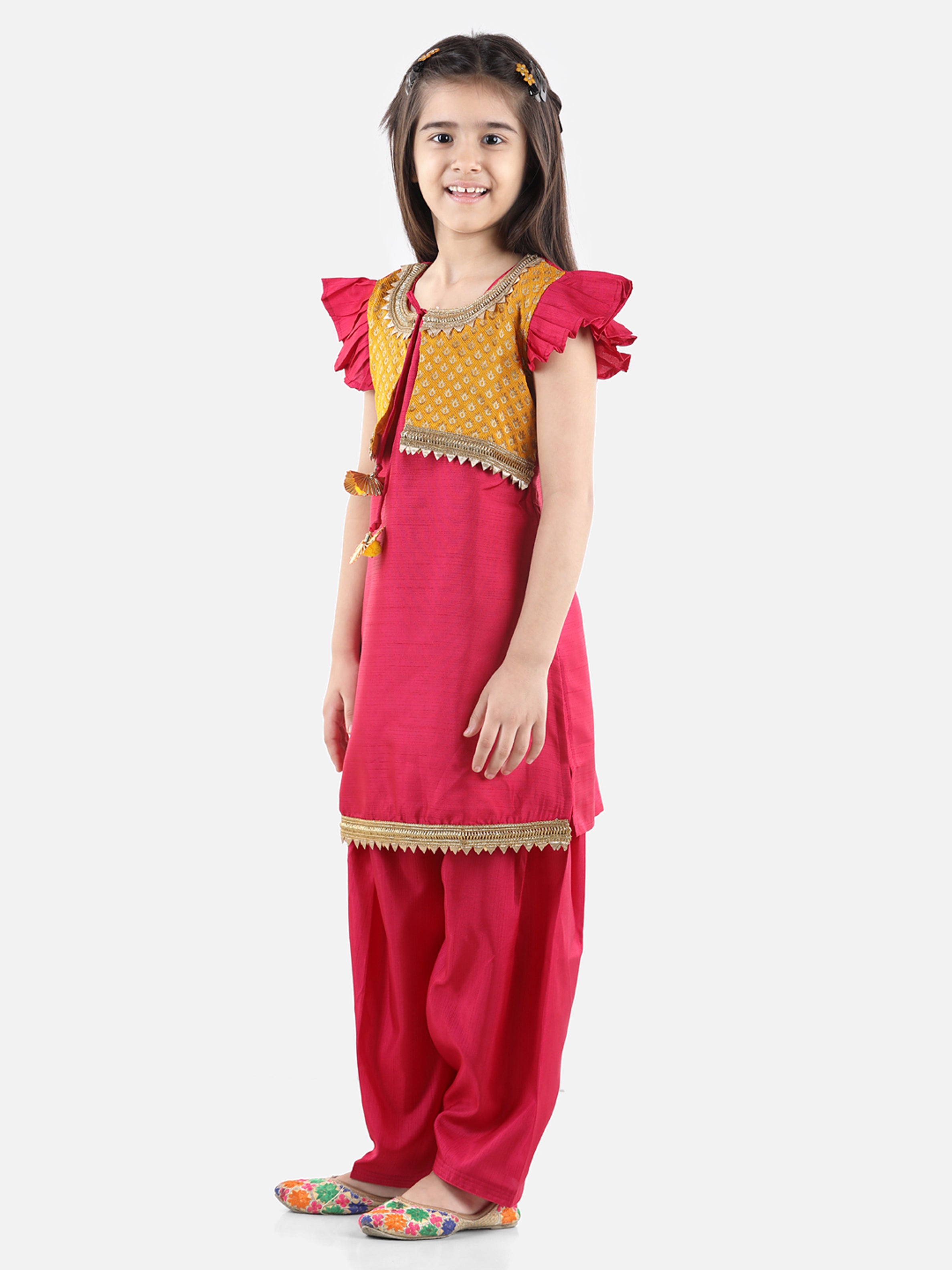 BownBee Short Sleeves Kurta With Brocade Attached Jacket & Salwar - Pink
