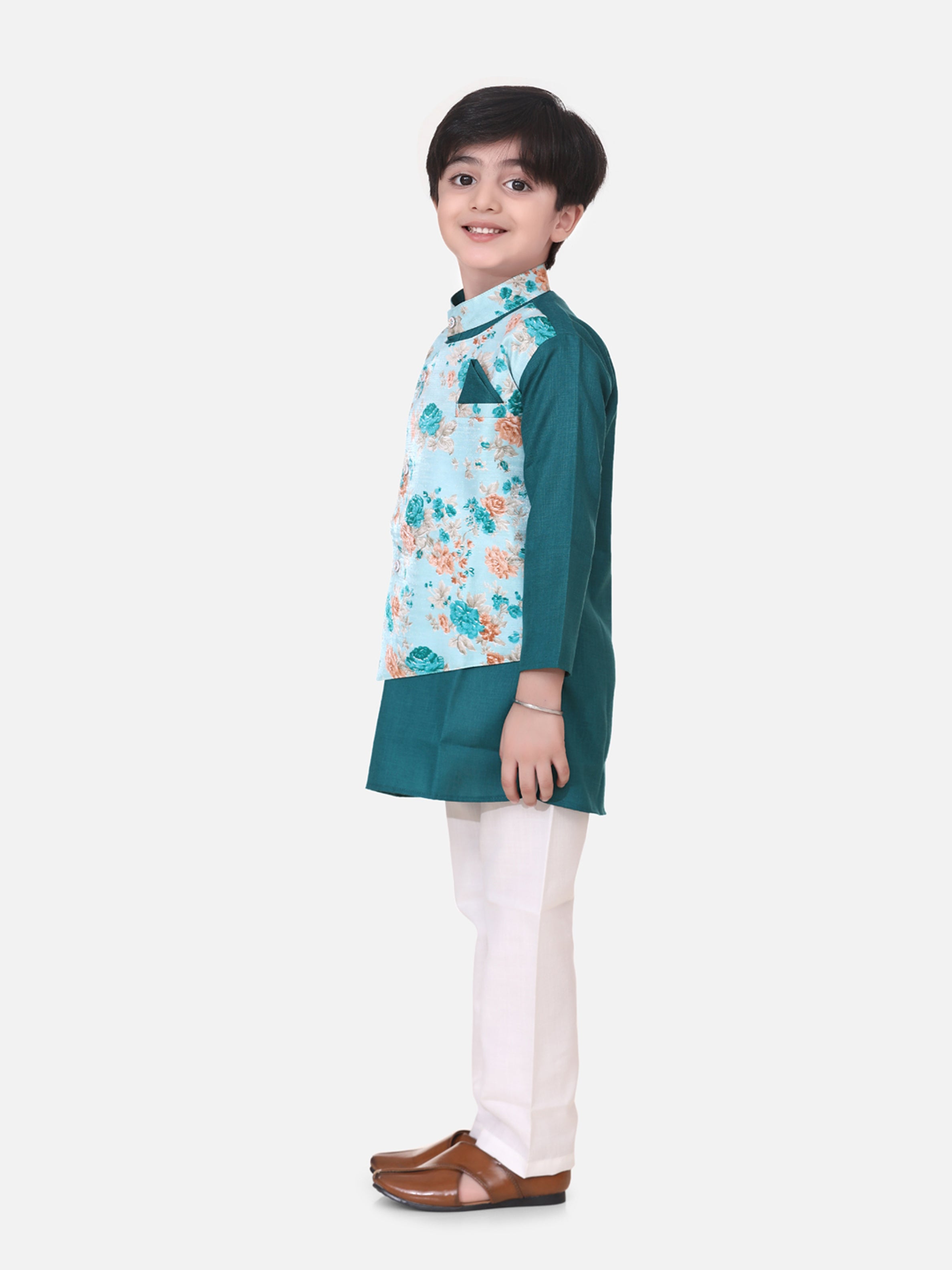 BownBee Attached Floral print Jacket Cotton Kurta Pajama For Boys - Green