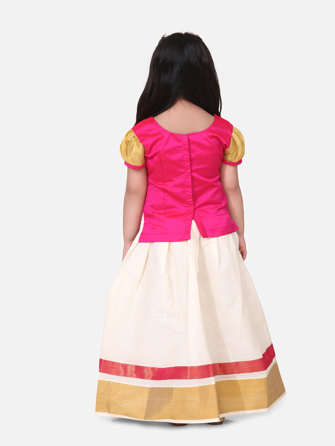 BownBee Short Sleeves Border Hem Pavda Pattu Lehenga - Pink