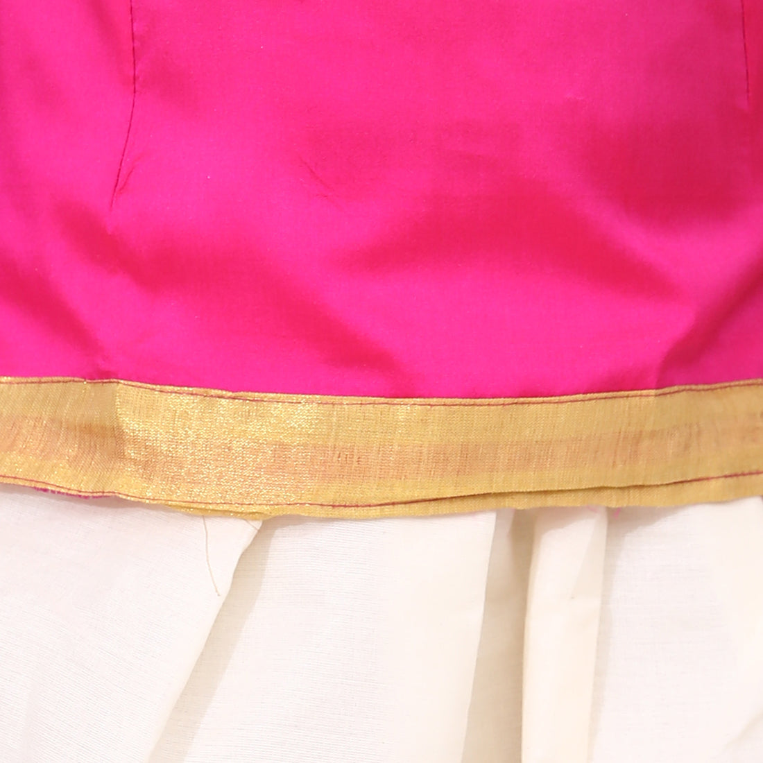 BownBee Short Sleeves Border Hem Pavda Pattu Lehenga - Pink