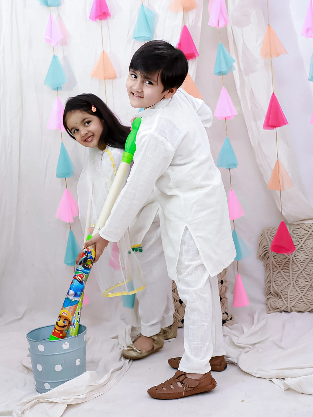 BownBee Pure cotton Kurta Pajama & Ethnic Suit With Dupatta Sibling Set - White