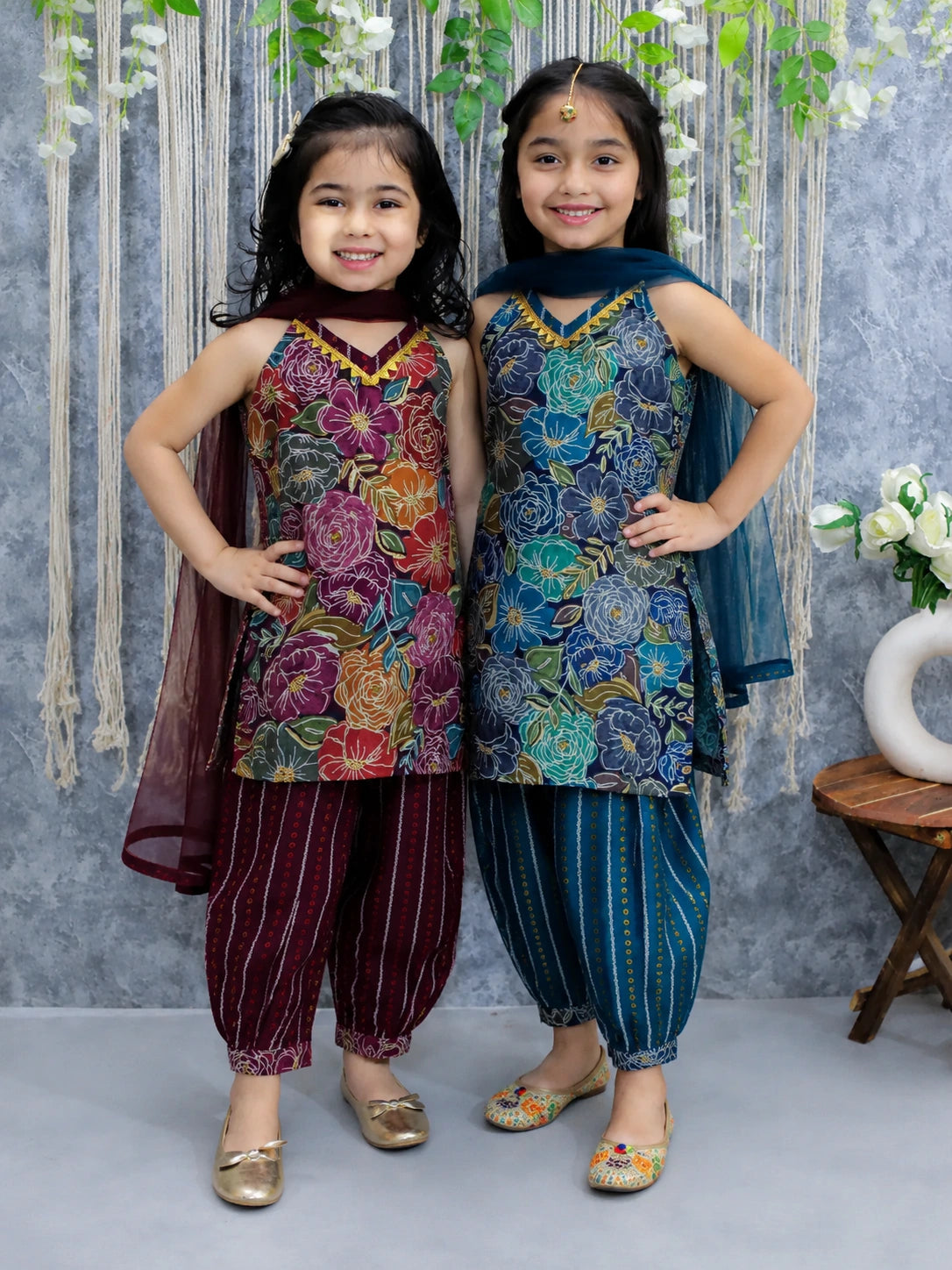 Printed Halter Neck Kurti & Harem Pants With Dupatta Sibling Set Blue & Purple Combo