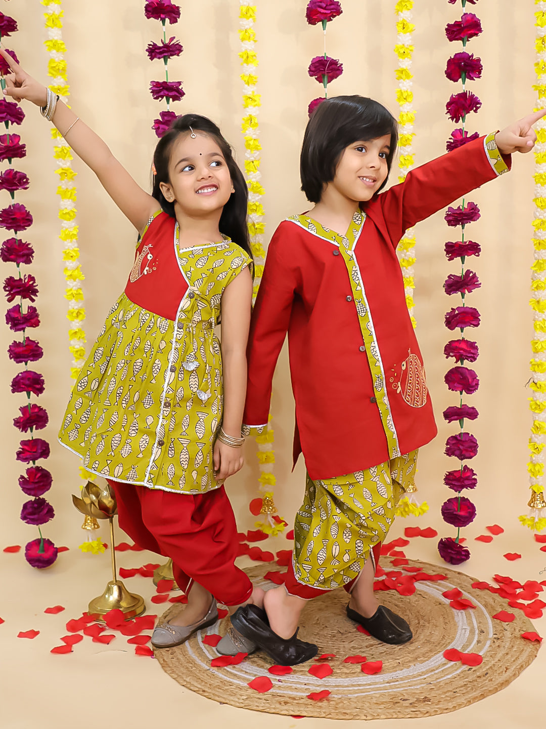 BownBee Fish Embroidered Suit And Dhoti Kurta Sibling Set - Maroon