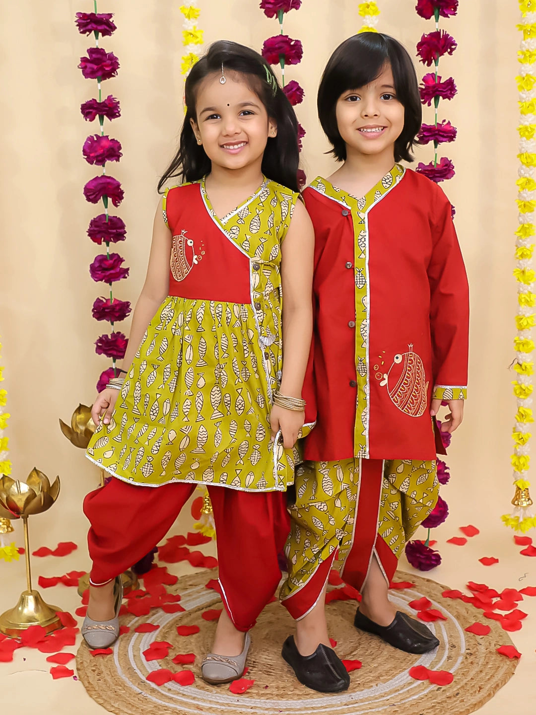 BownBee Fish Embroidered Suit And Dhoti Kurta Sibling Set - Maroon