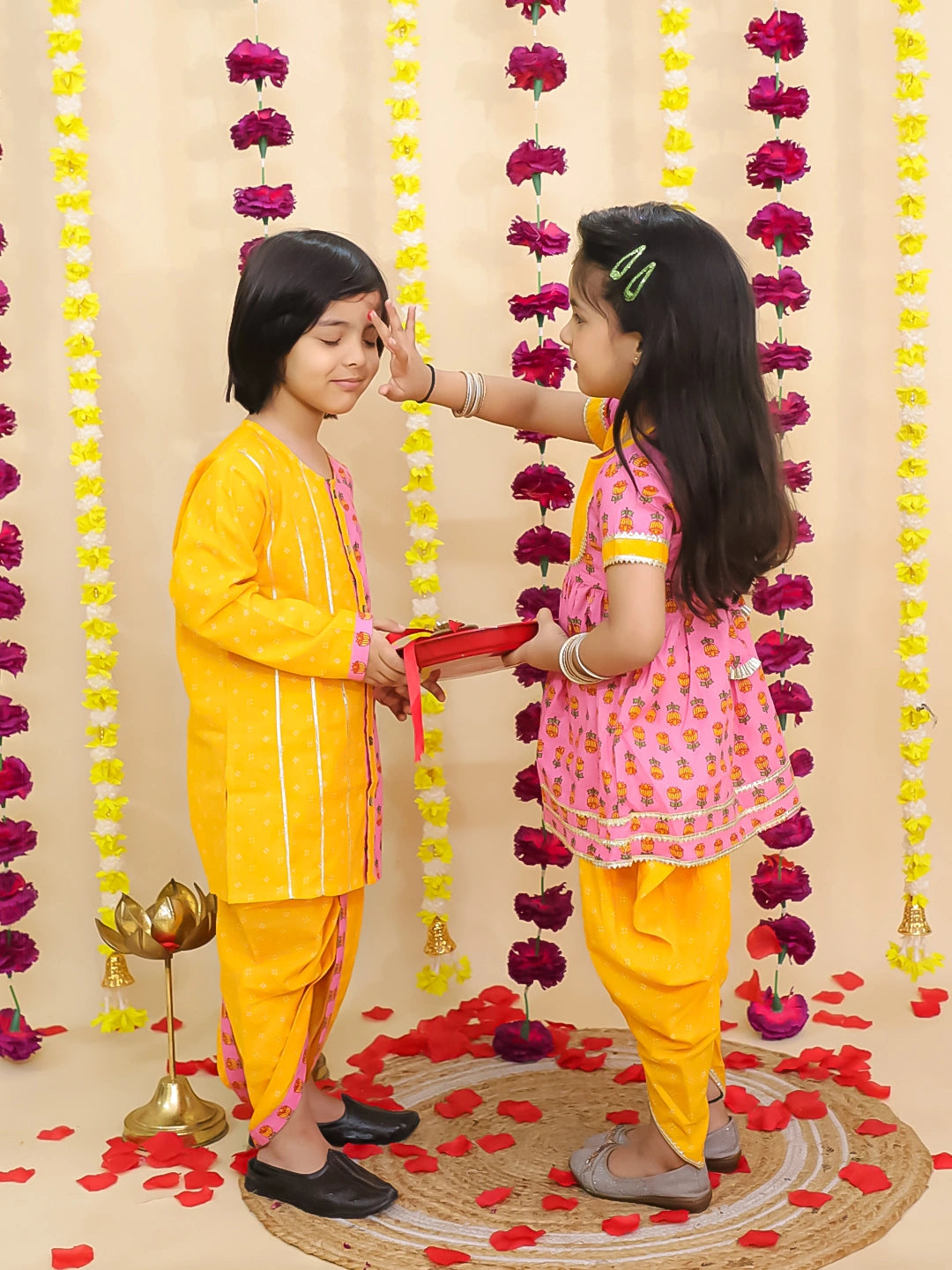 BownBee Festive Kurti Dhoti With Dhoti Kurta Sibling Set For Infants - Pink