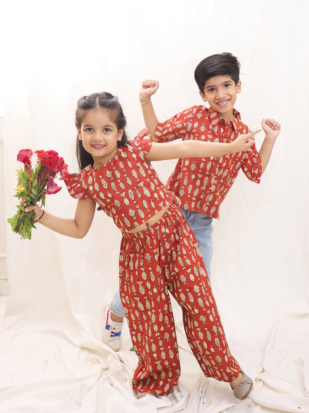 BownBee Pure Cotton Fish Printed Clothing Set & Shirt Sibling Set - Maroon