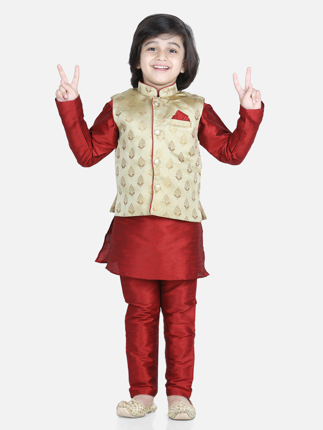 BownBee Full Sleeves Silk Kurta With Pajama & Jacquard Peacock Feather Design Jacket - Maroon