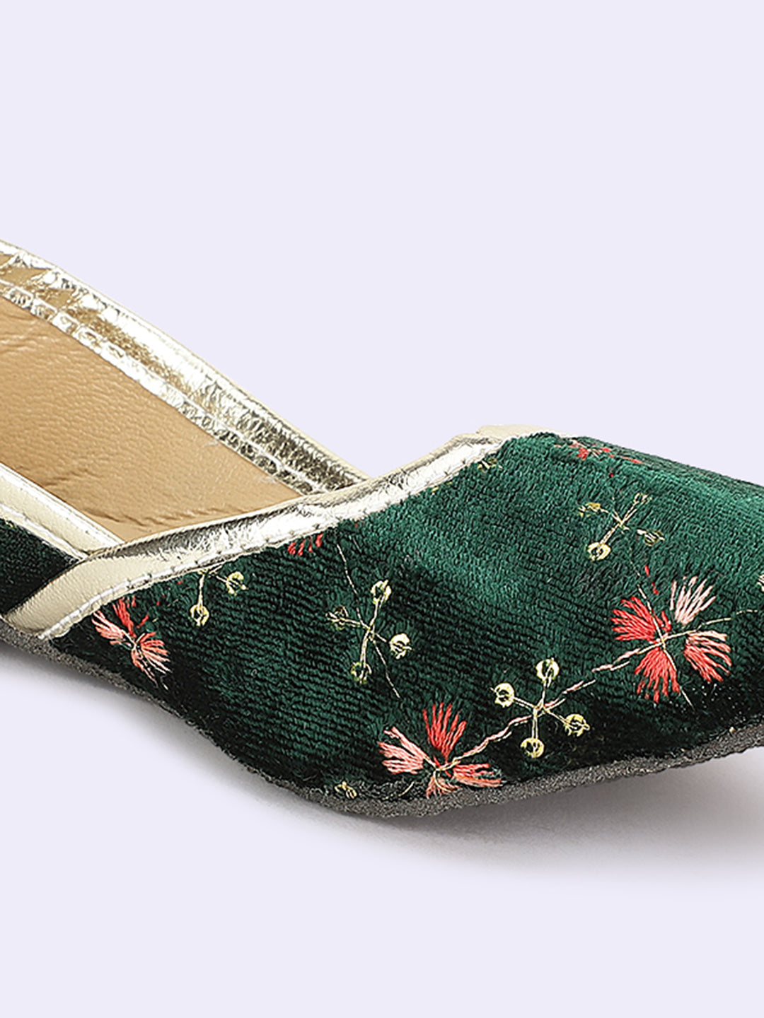 BownBee Floral Embroidered Ethnic Juttis - Green