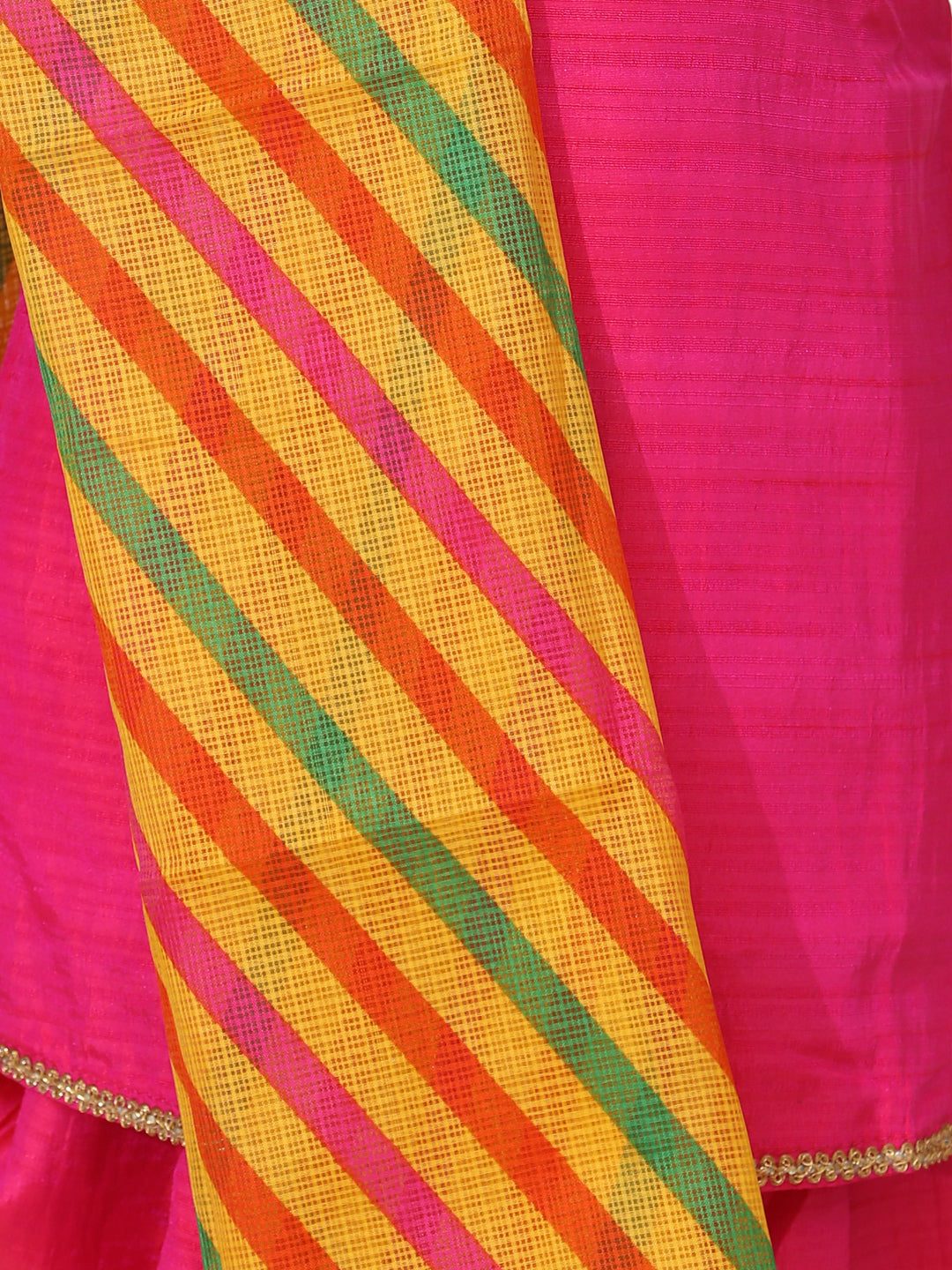 BownBee Sleeveless Solid Kurta & Dhoti With Leheriya Dupatta - Pink